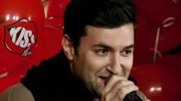 Smiley nu se mai satura de iubire: Daca Valentine's Day si Dragobetele s-ar sarbatori zilnic, ar fi minunat