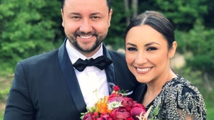 Are o familie de Constantini şi Elene, aşa că a luat o măsură ”la grămadă”! Andra, mesaj emoţionant pentru sărbătoriţii ei