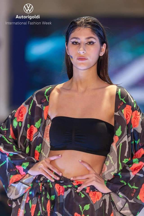 Raisandra, solidară cu poporul ucrainean la “Milano Fashion Week”. Gestul de suflet pe care l-a făcut pe scenă, în timpul defilărilor și reprezentațiilor | FOTO + VIDEO