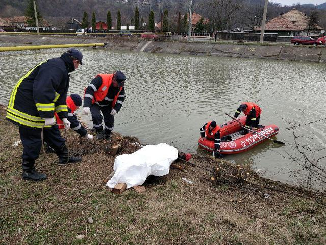 Singurul supravieţuitor al accidentului din Neamţ, mărturisiri șocante: „M-am trezit în apă, s-a spart geamul din față”. Reacțiile lui Ionuț când a aflat că fratele şi cumnatul său au murit