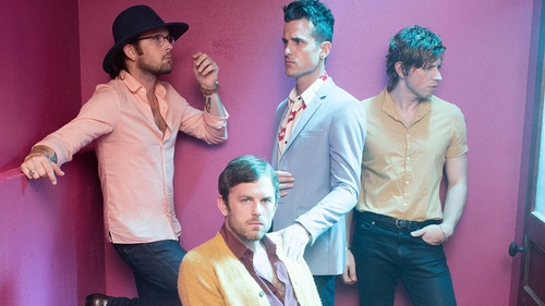 Pregătirile pentru concertul trupei americane Kings of Leon la Bucureşti sunt pe ultima sută de metri! 
