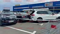 Accident teribil! O mamă a fost lovită cu maşina de copiii săi, care s-au jucat la schimbător