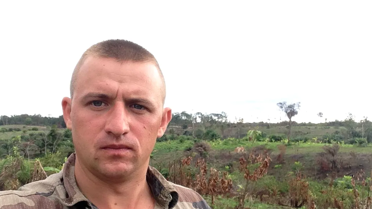 Un tânăr orădean care lupta în Legiunea Străină a murit în timpul unui antrenament, în Africa! Bărbatul era tatăl unui copil