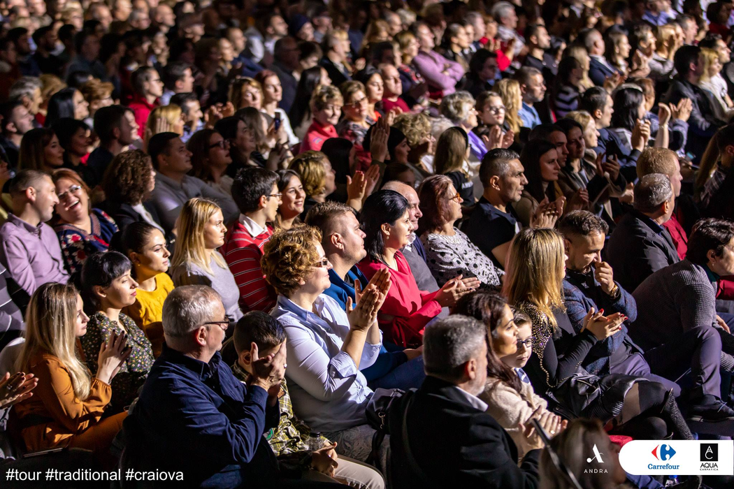 Ce a pățit Andra Măruță în timpul ultimului concert, de la Craiova! Ce au făcut spectatorii din primul rând