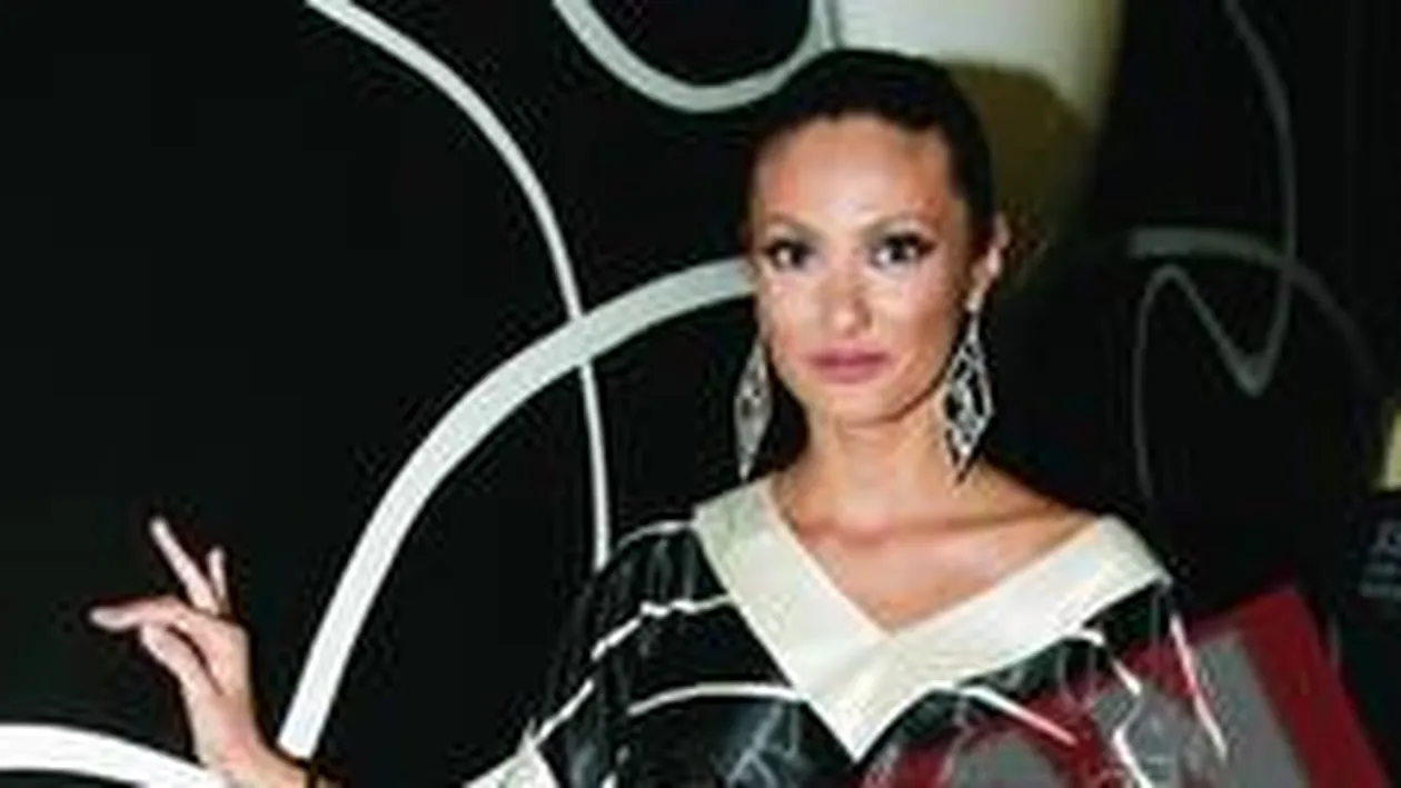 Cream este actrita licentiata cu nota 9