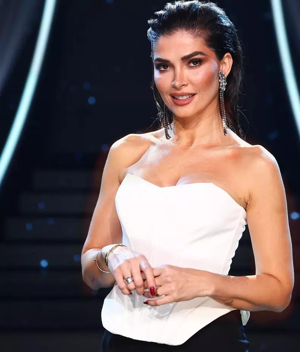 Alina Pușcaș, reacție vehementă după ce a văzut ce se întâmplă lângă casa ei / Sursa foto: Social media