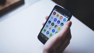 Elevii din această țară nu mai au voie cu telefoane mobile în școală. Decizia a fost luată vineri, 1 decembrie