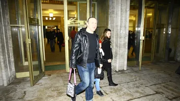 Statutul de familist convins chiar i se potriveste manusa lui Vali Craciunescu! Vezi cum a fost surprins cantaretul!