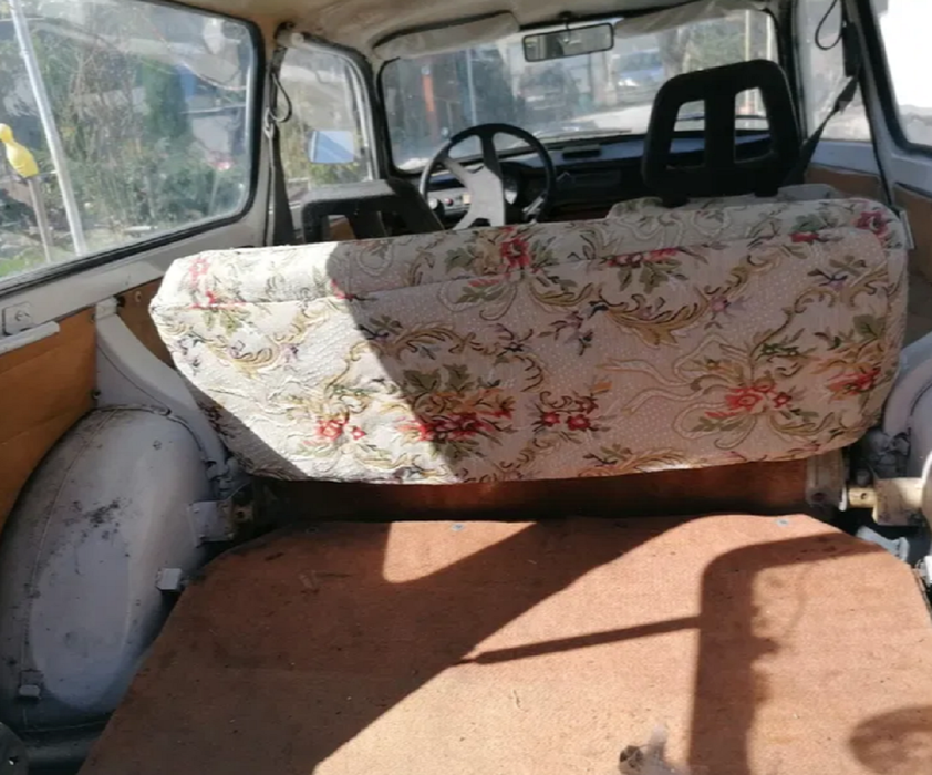 Nu este o eroare! Cu câți lei se vinde un Trabant din anul 1987, acum, în octombrie 2022