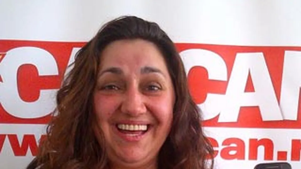 A intrat pe m.cancan.ro si a castigat un telefon mobil! O sa i-l fac cadou sotului pentru ca el are un telefon mai putin performant decat al meu.