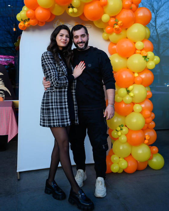 Cum fentează Cătălin Cazacu ziua de 8 Martie: ”Te duci ca prostu` și ea…”