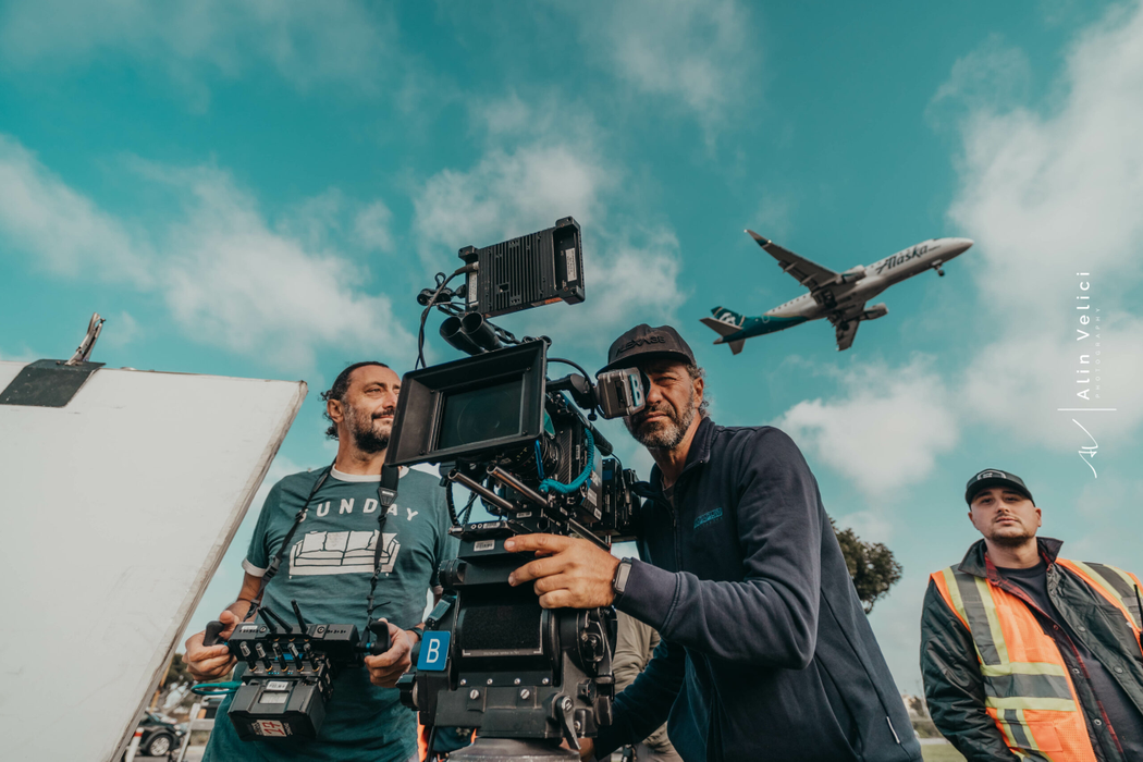 Miami Bici 2, filmul în care joacă și superstarul Danny Trejo, este prezent în cinematografe din 24 noiembrie, iar biletele se găsesc pe miamibici.ro