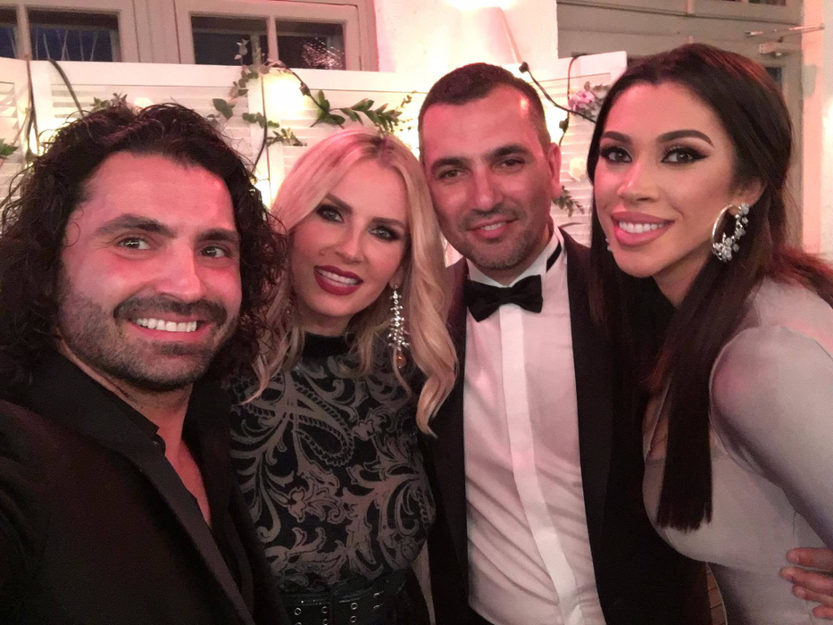 Soţia lui Pepe s-a emoţionat când şi-a văzut fetiţele aşa! Raluca a imortalizat momentul imediat