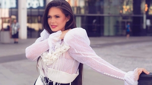 Roxana Mag, artista din România care a ajuns virală pe TikTok! Cum a reușit să îi cucerească pe internauți