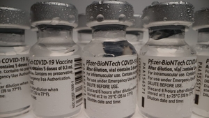 Atenție! La cât timp trebuie administrată cea de-a treia doză a vaccinului Pfizer