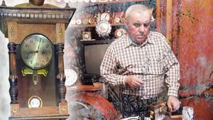 Și-a transformat apartamentul de bloc într-un muzeu al ceasurilor!