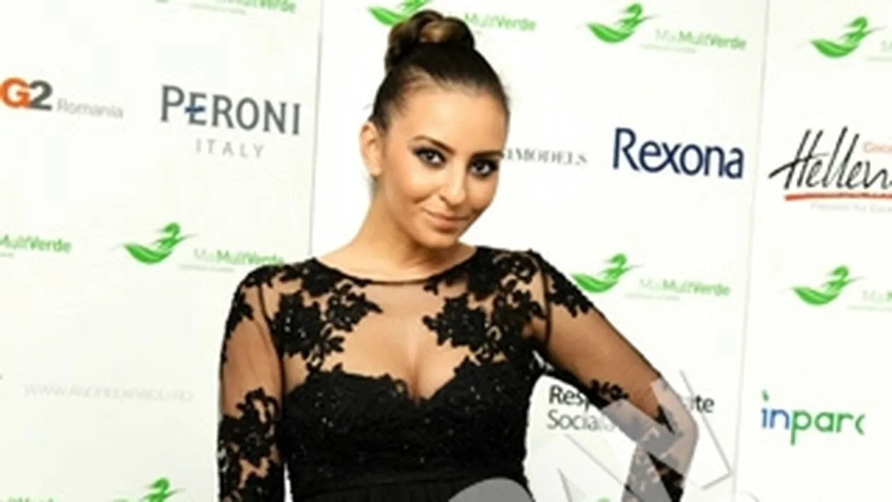 Giulia, extrem de sexy dupa nastere! Vedeta a innebunit barbatii la un eveniment monden