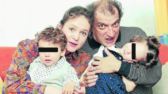 I-a "sarit" la succesiune