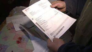 Un bărbat din Lugoj s-a sinucis după ce a primit factura la curent. Ce a scris în biletul de adio