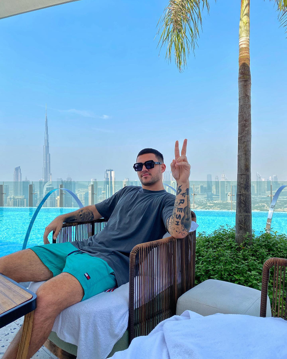 Mario Fresh: "Greu să le combini n-ar fi, dar nu se mai poate. Dar nu e greu, atât timp cât există înțelegere și îți faci programul în așa fel încât chiar să le împaci pe toate, chiar nu este nicio problemă!" (Foto: Instagram)