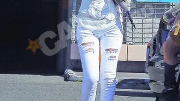 Adelina a suferit complicatii dupa operatia la nas! Este in continuare desfigurata!