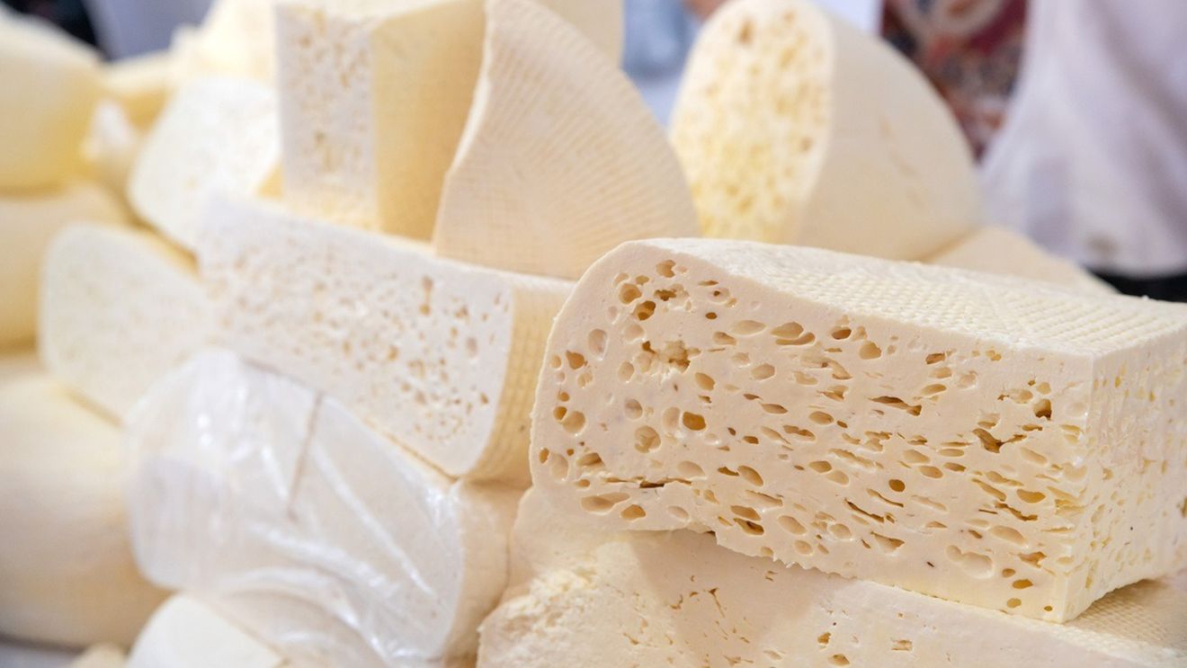 Motivul pentru care chinezii nu mănâncă brânză. Explicația nu ține de gusturi