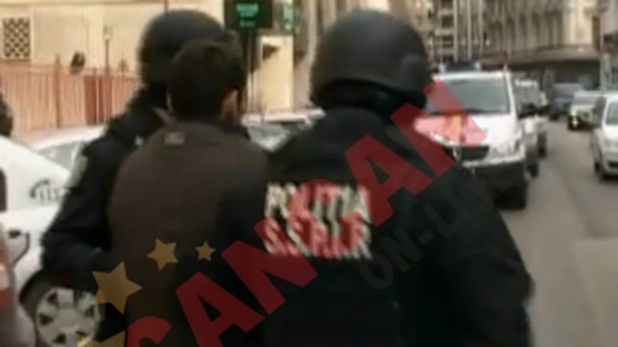 Ucigasi paziti de o armata de mascati! Crima la comanda reconstituita la Glina