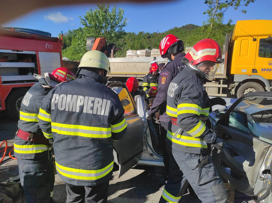 Accident grav cu 5 morți pe DN1, în zona Nistorești ( sursa foto ISU )