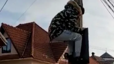 Un adolescent de 17 ani, din Sibiu, a fost amendat cu 2500 de lei, după ce a postat un videoclip pe TikTok. Ce a putut să facă tânărul