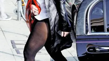 Aguilera se autodistruge. A dat in patima bauturii