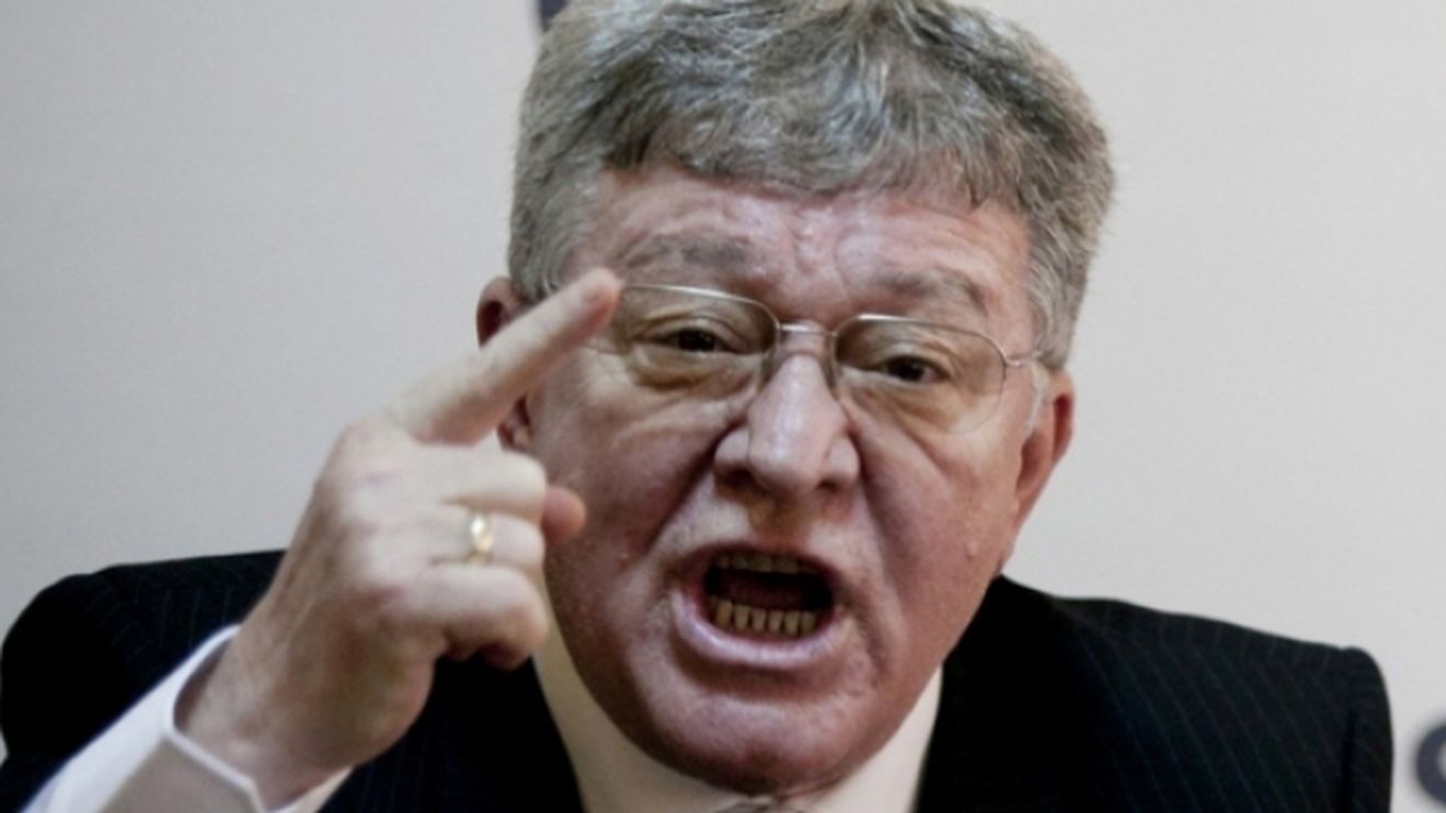 Judecat in dosarul "Case pentru generali", ex-ministrul Apararii are un alt necaz. Vila senatorului Dobritoiu, scoasa la vanzare!