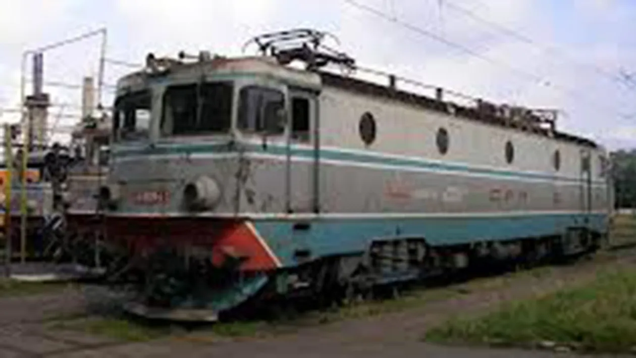 Tragedie intr-un depou CFR! Un adolescent a murit in timp ce se juca pe o locomotivă. Vezi ce s-a intâmplat