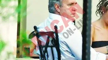 Disperat sa-si vanda fiii!