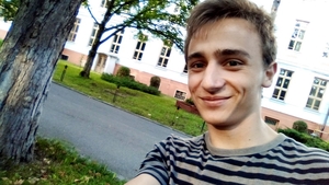 Elevul din Oradea care s-a sinucis imediat după Bacalaureat a luat 9,25! Ionatan fusese admis la o facultate din China