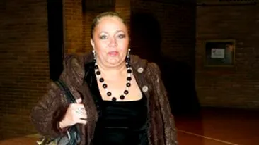 Liza Panait s-a inspirat din perioada anilor 1920-1940. Lanseaza o colectie interbelica