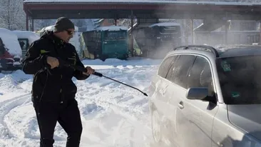 Ce se întâmplă, de fapt, dacă îți speli mașina iarna. Greșeala pe care mulți români o fac