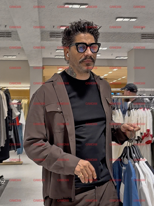 Connect-R face shopping în Zara