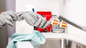 Cât câștigă o menajeră în Spania. Salariul pe care îl primește lunar, pentru un astfel de job