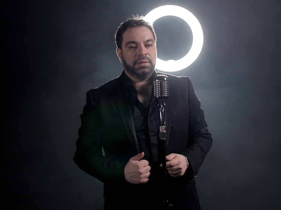 Florin Salam, amenințat de ”indienii” din Ţăndărei: ”Nu mai calci la nici o nuntă, te rupem!”