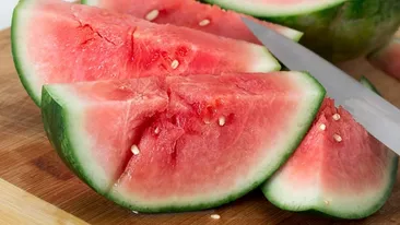 Pepenele, cel mai toxic fruct. Semnele care îți arătă că te poate îmbolnăvi