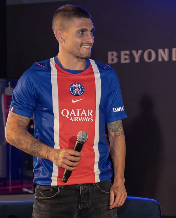 Marco Verratti, dezbrăcat de o dansatoare într-un club exclusivist din Mykonos. Campionul italian a cedat complet în fața ispitei!