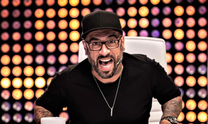 După 20 de ani de muzică, CRBL se reinventează: ”Îmi fac muzica şi o iau de la zero”
