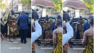 Apariția de MILIOANE a regelui Otumfuo Nana la Muzeul Britanic din Londra. A coborât dintr-un bolid de peste 500.000$