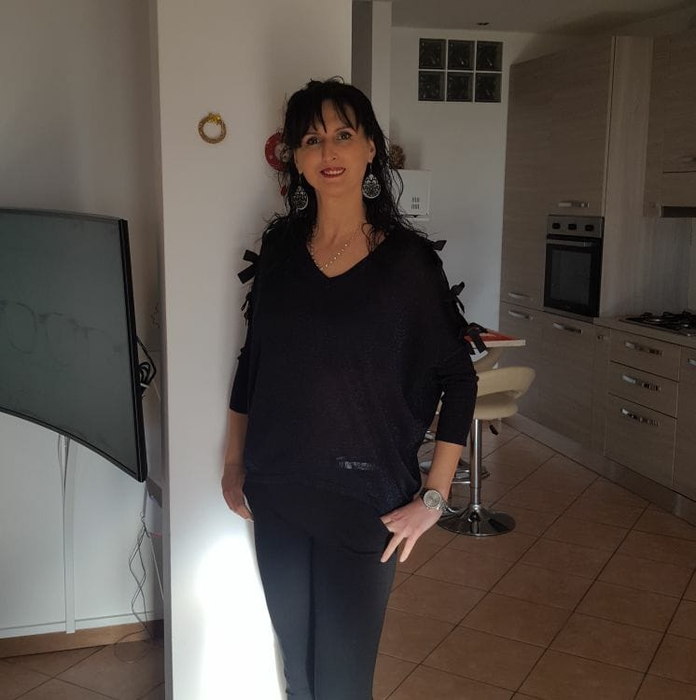 O asistentă medicală româncă a murit fulgerător în Italia. Simona Zodilă a căzut într-o prăpastie de 80 de metri