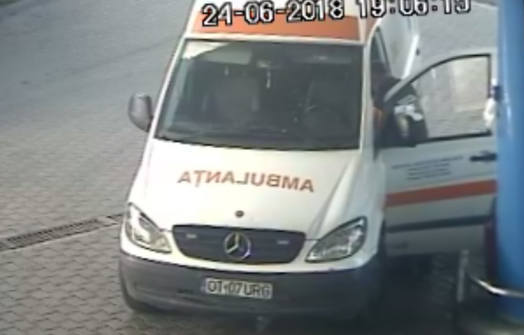 Una dintre imaginile care îi incriminează pe angajații Ambulanței Corabia