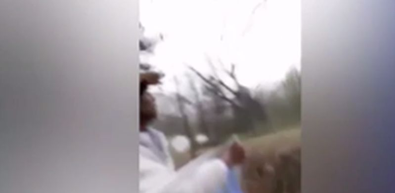 Și-a transmis moartea live pe Facebook, fără să vrea! Bărbatul a fost împușcat în plină stradă