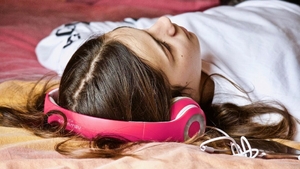 O tânără de doar 16 ani și-a dat părinții în judecată și a cerut să fie scoasă de sub tutela lor. Motivul pentru care adolescenta a recurs la acest gest