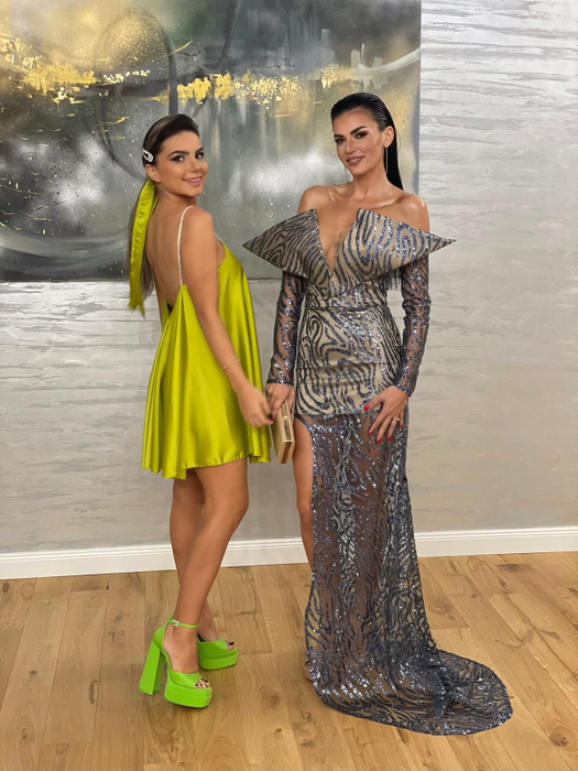 Beatrice și Lavinia Tîrzianu (Foto: INstagram)