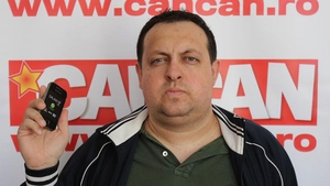 Nerabdator, cum a auzit ca a castigat un telefon de la CANCAN, a venit imediat sa-l ridice! Promotia continua, au mai ramas 24 de telefoane!