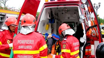Accident pe DN2B, în Buzău! Un autobuz cu 40 de pasageri la bord a derapat